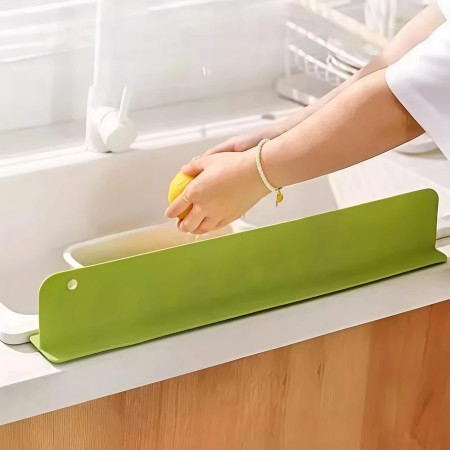 ২ পিস Smart Sink Splash Guard– ৭২০ টাকা